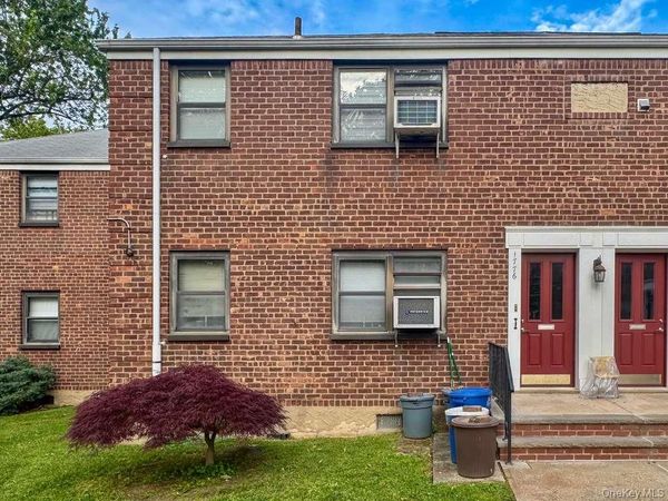 17-76 166 Street , Unit Fl-2, Whitestone, NY 11357