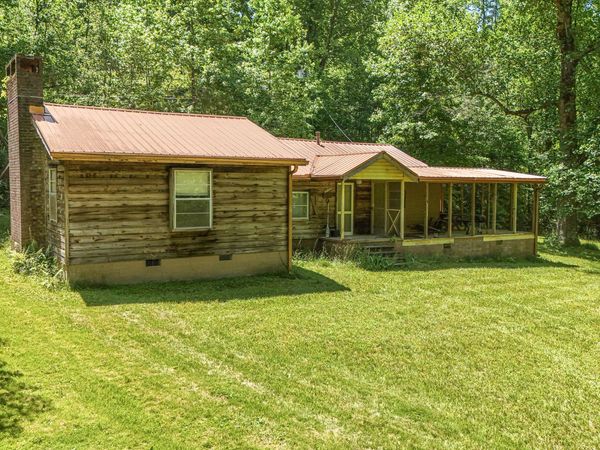 3 Derby Lane, Cleveland, GA 30528