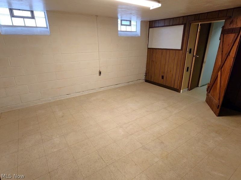 1554 E 256th Street, Euclid, OH 44132 Photo 10