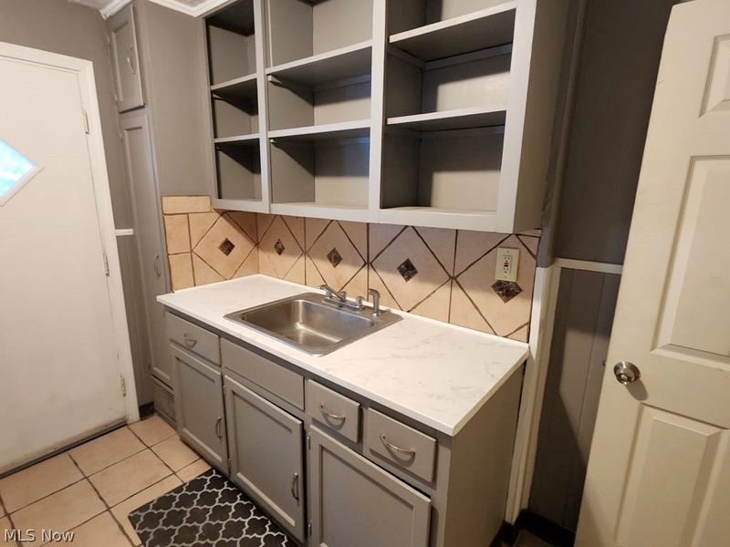 1554 E 256th Street, Euclid, OH 44132 Photo 8