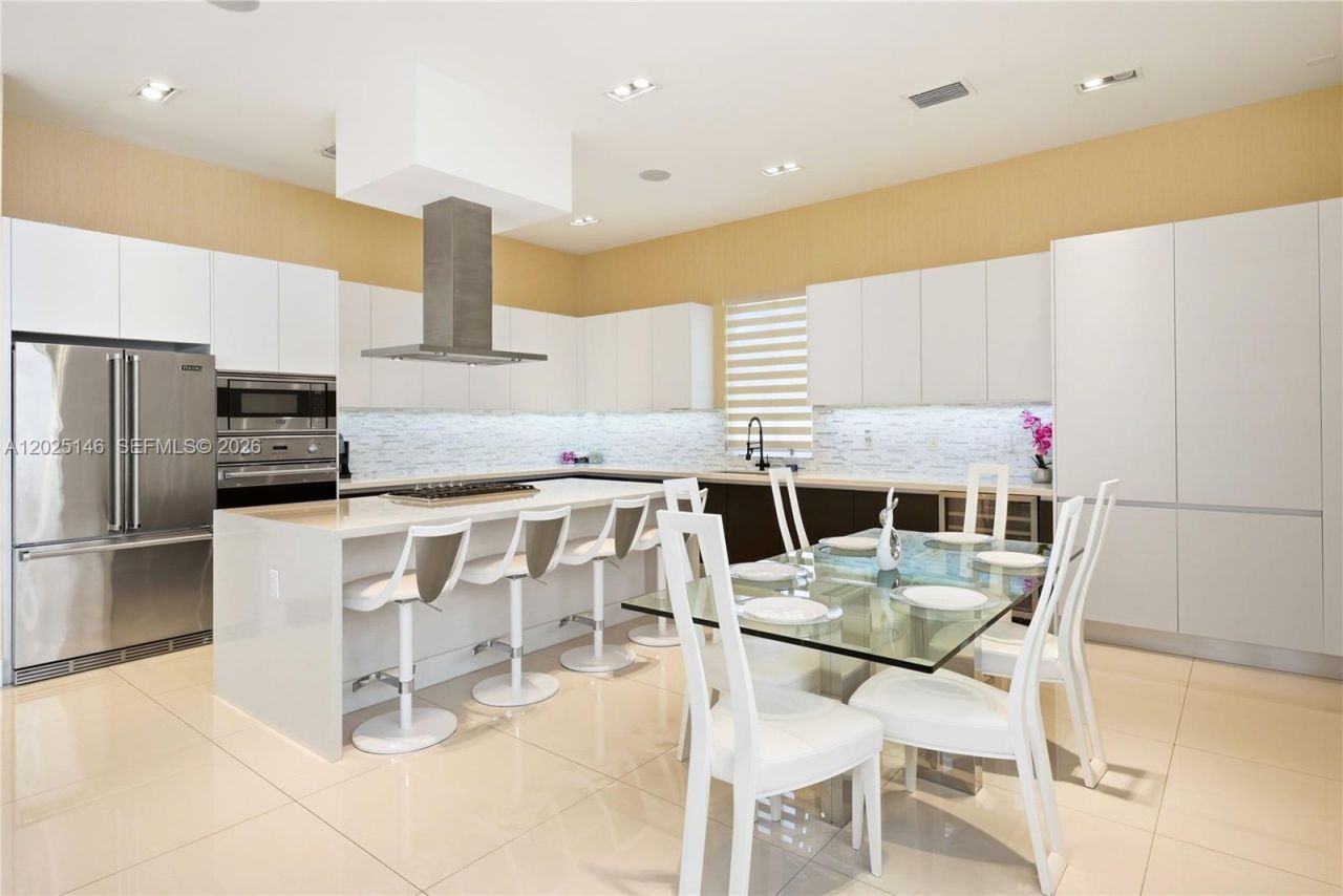 7525 NW 103rd Pl , Doral, FL 33178 Photo
