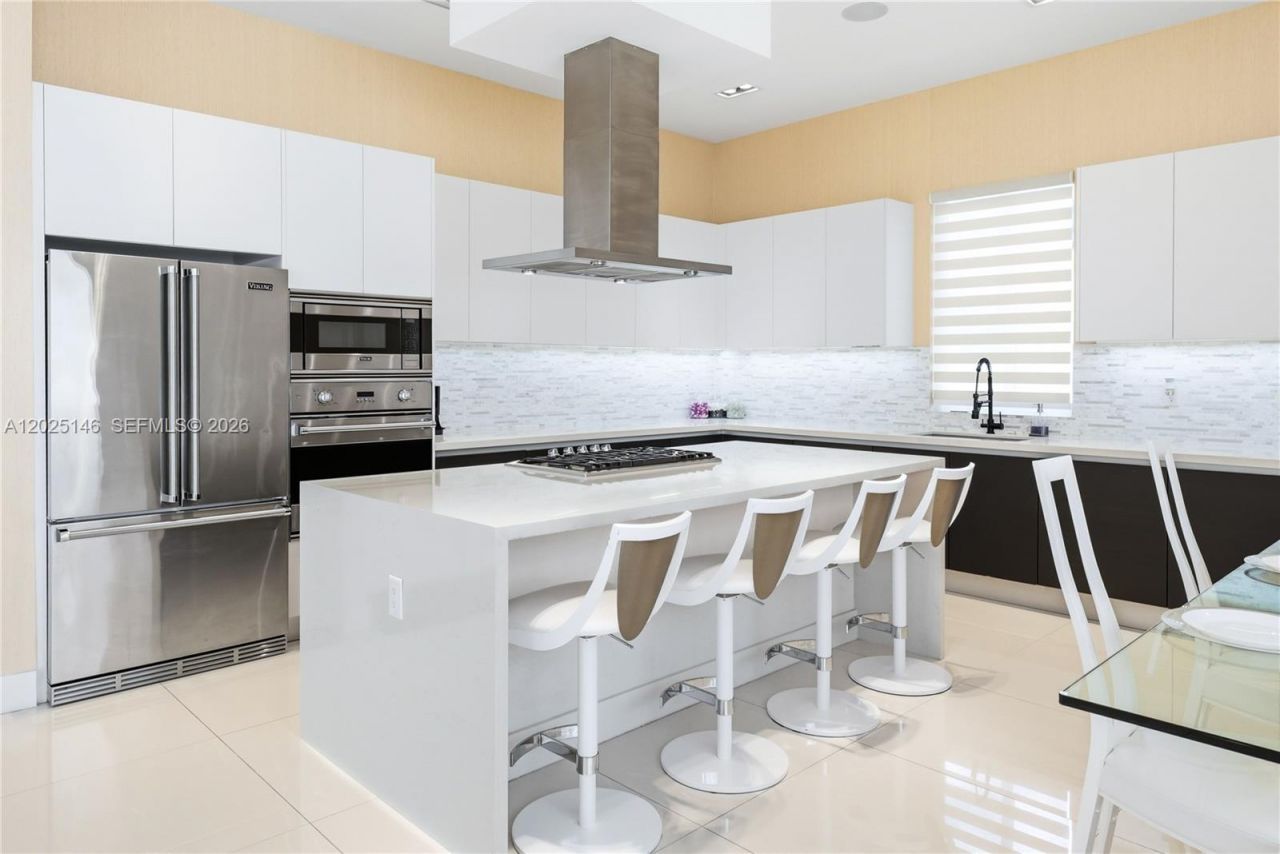 7525 NW 103rd Pl , Doral, FL 33178 Photo