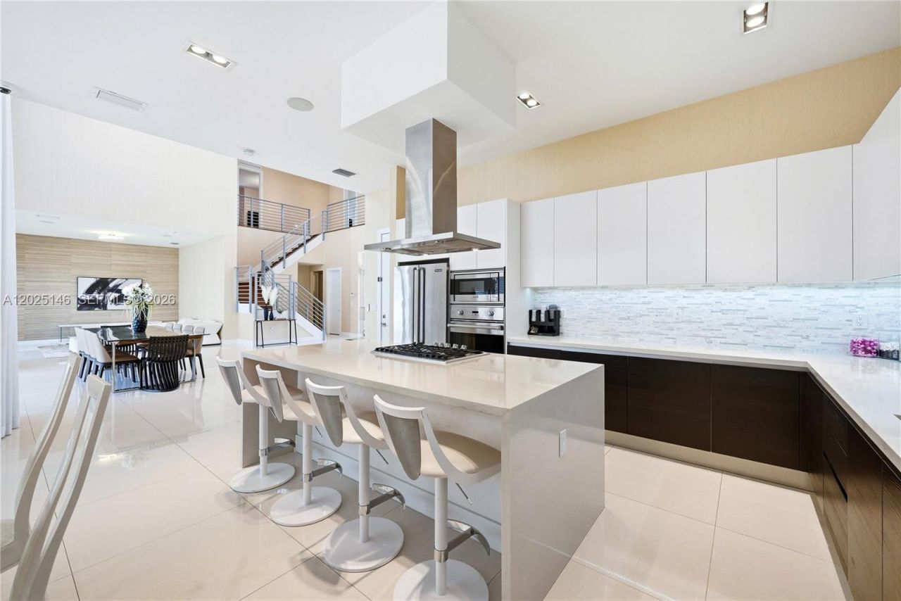 7525 NW 103rd Pl , Doral, FL 33178 Photo