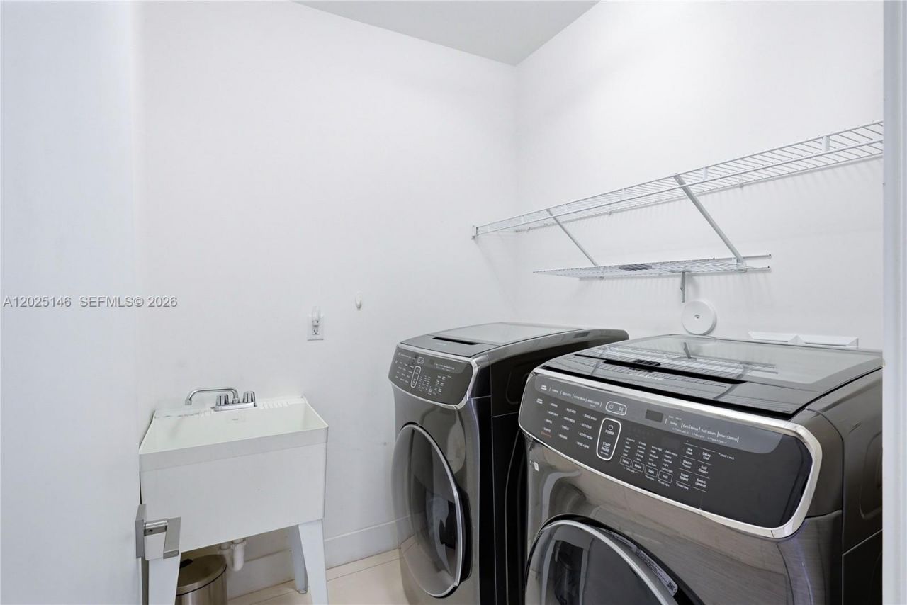 7525 NW 103rd Pl , Doral, FL 33178 Photo