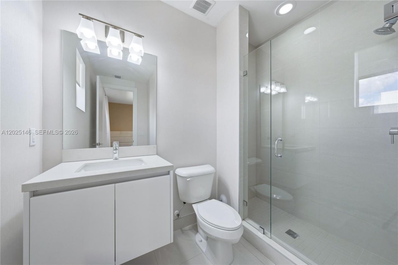 7525 NW 103rd Pl , Doral, FL 33178 Photo