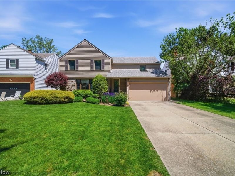 2081 Temblethurst Road, Cleveland, OH 44121 Photo 2