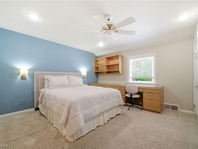 2081 Temblethurst Road, Cleveland, OH 44121 Photo 37