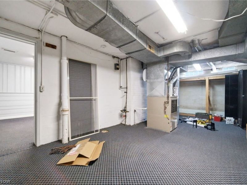 2081 Temblethurst Road, Cleveland, OH 44121 Photo 43