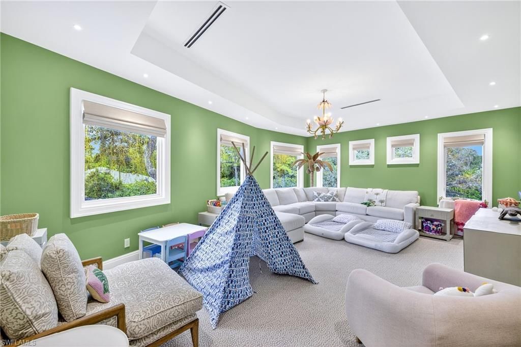 111 Caribbean Rd , Naples, FL 34108 Photo