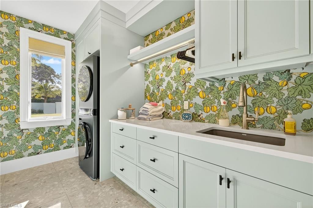 111 Caribbean Rd , Naples, FL 34108 Photo