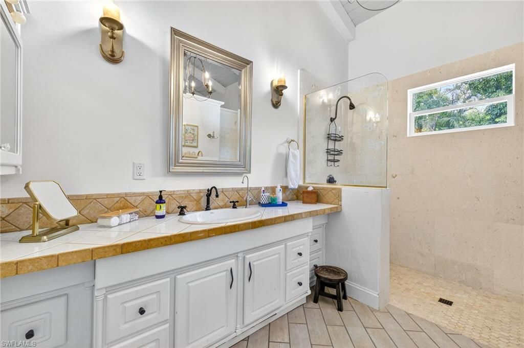 111 Caribbean Rd , Naples, FL 34108 Photo