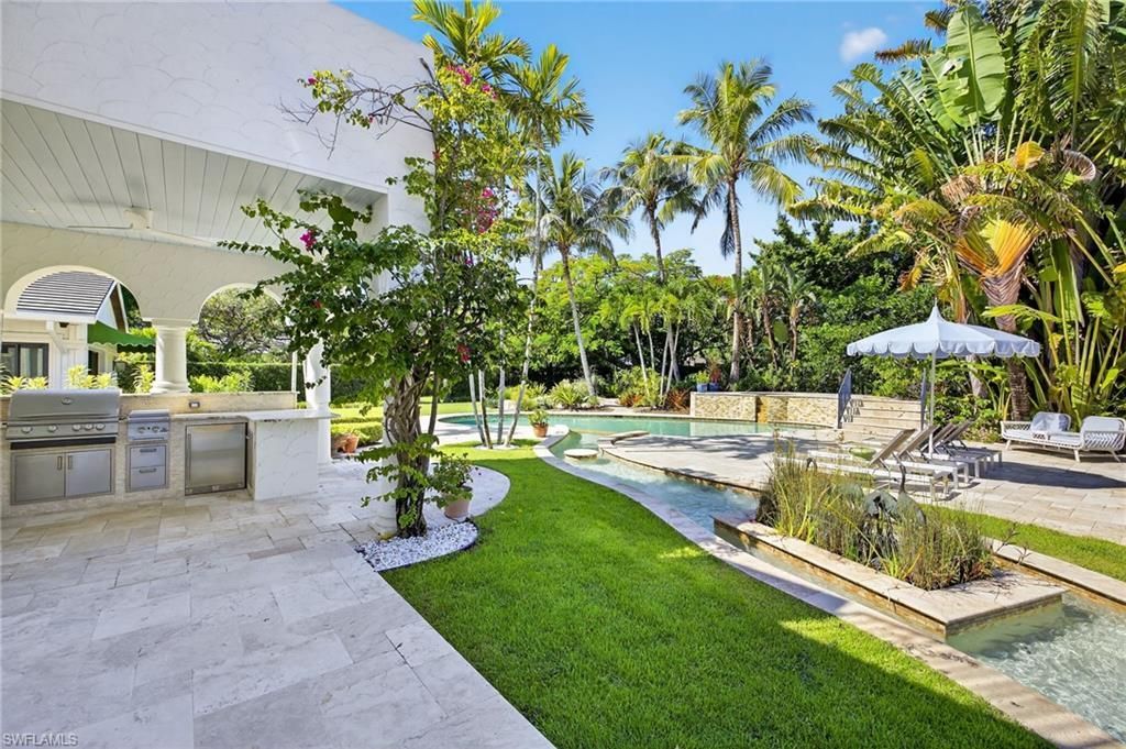 111 Caribbean Rd , Naples, FL 34108 Photo