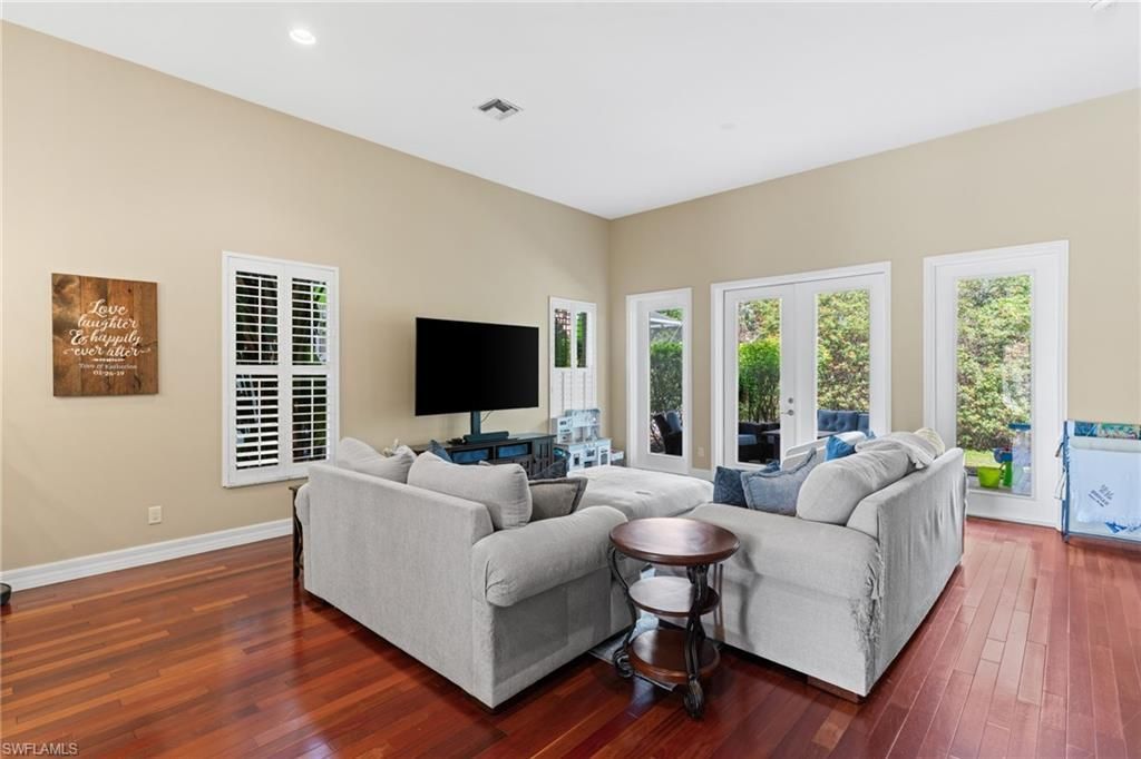 5019 Fairhaven Ln, Naples, FL 34109 Photo