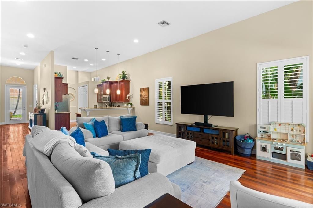5019 Fairhaven Ln, Naples, FL 34109 Photo