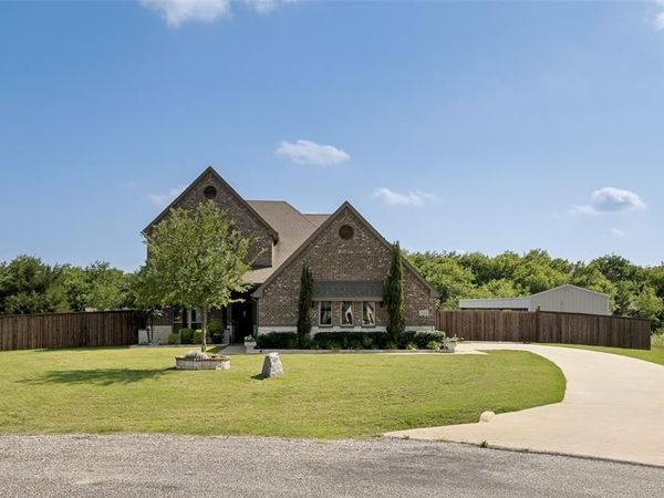 2201 Henson Lane, Nevada, TX 75173