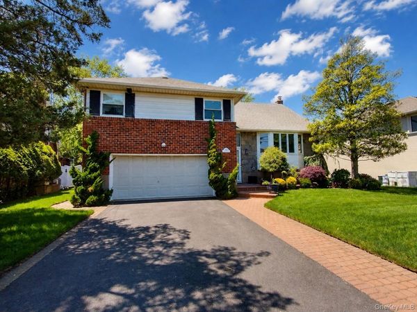 3452 Turf Road , Oceanside, NY 11572