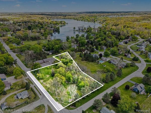 Silver Lake Road Road , Fenton Twp, MI 48451