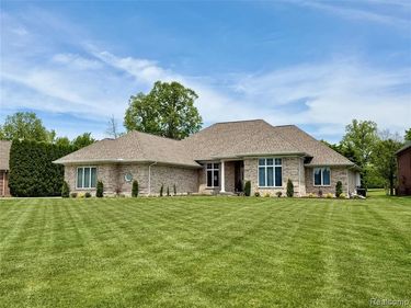 308 Fairway Court, St. Clair Twp, MI 48079