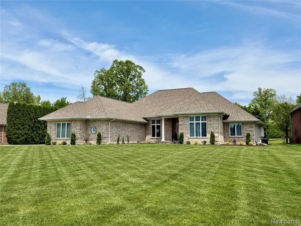 308 Fairway Court, St. Clair Twp, MI 48079