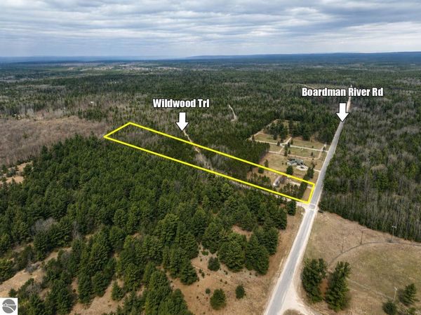 4724 Boardman River Road SW, South Boardman, MI 49680