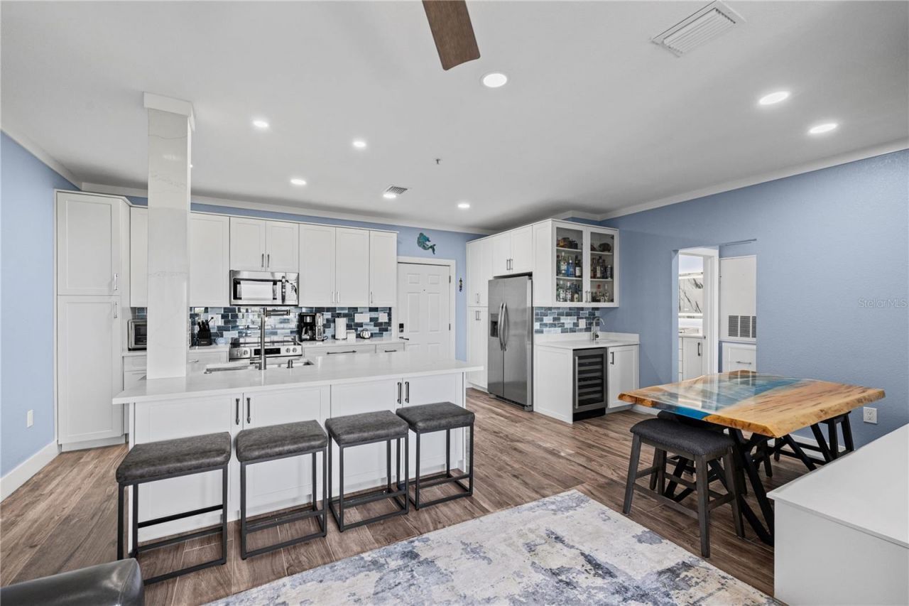 5000 Culbreath Key Way, Unit 9-216, Tampa, FL 33611 Photo