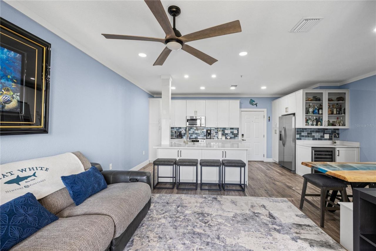 5000 Culbreath Key Way, Unit 9-216, Tampa, FL 33611 Photo
