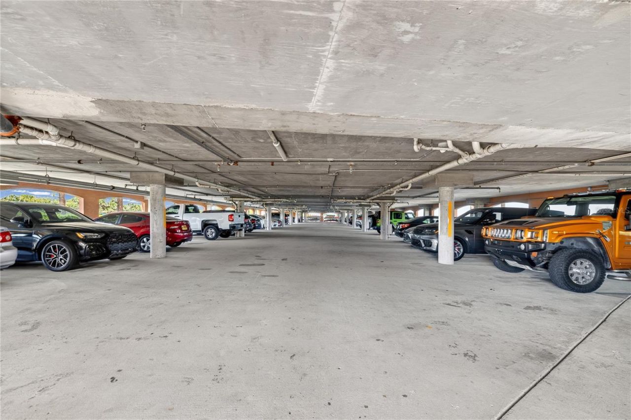 5000 Culbreath Key Way, Unit 9-216, Tampa, FL 33611 Photo