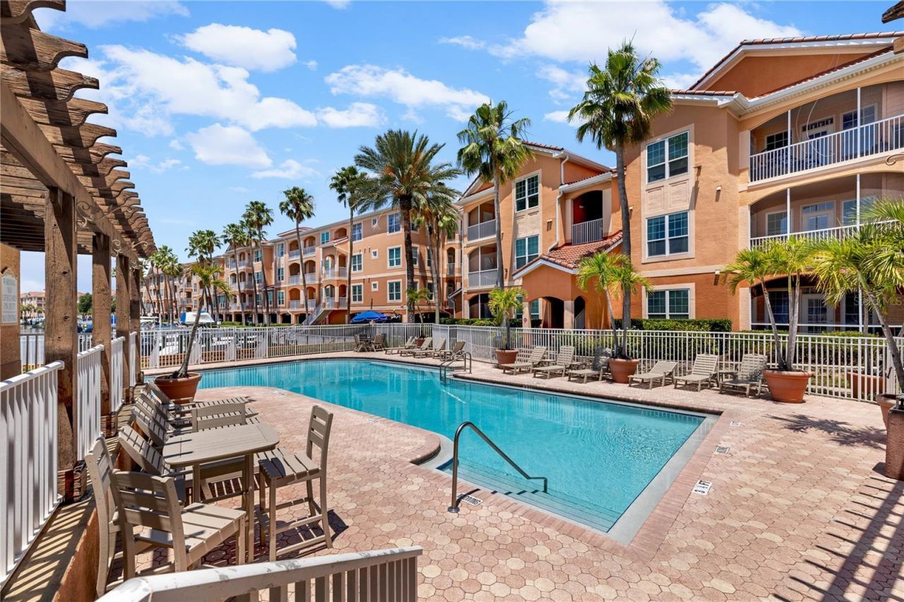 5000 Culbreath Key Way, Unit 9-216, Tampa, FL 33611 Photo