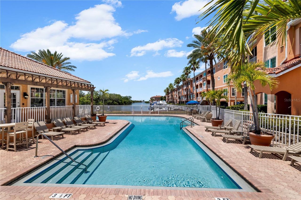 5000 Culbreath Key Way, Unit 9-216, Tampa, FL 33611 Photo