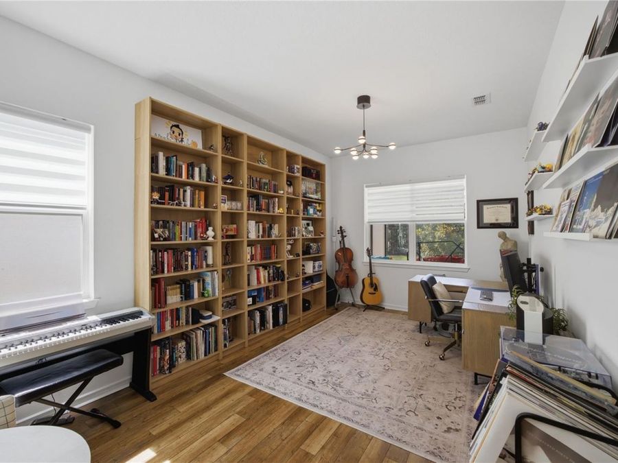 Property Image 25