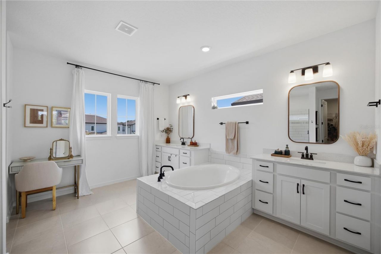 13816 Sharp Hawk Drive, Riverview, FL 33569 Photo