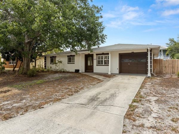 4813 W BAY VILLA AVENUE , TAMPA, FL 33611