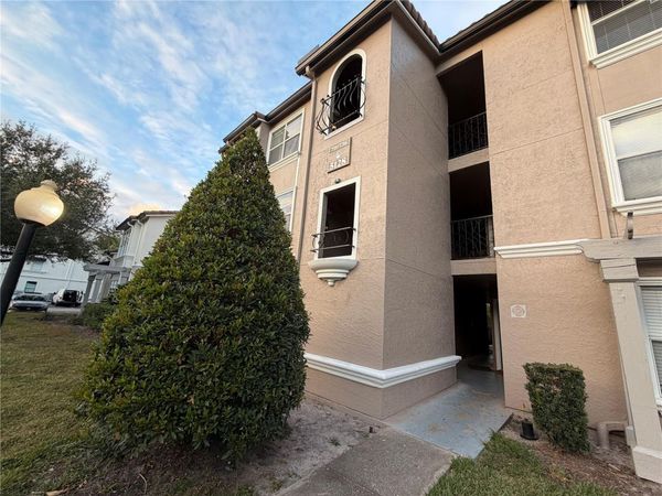 5128 CONROY ROAD , Unit 725, ORLANDO, FL 32811