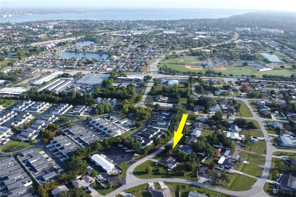 6701 Fiesta Ln, Fort Myers, FL 33919 Photo