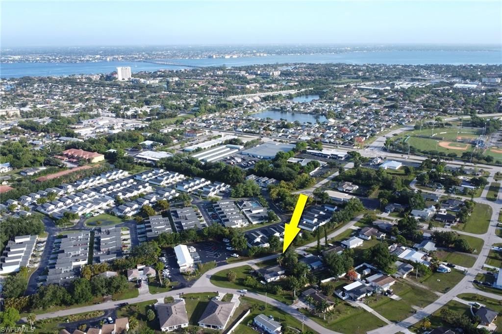 6701 Fiesta Ln, Fort Myers, FL 33919 Photo