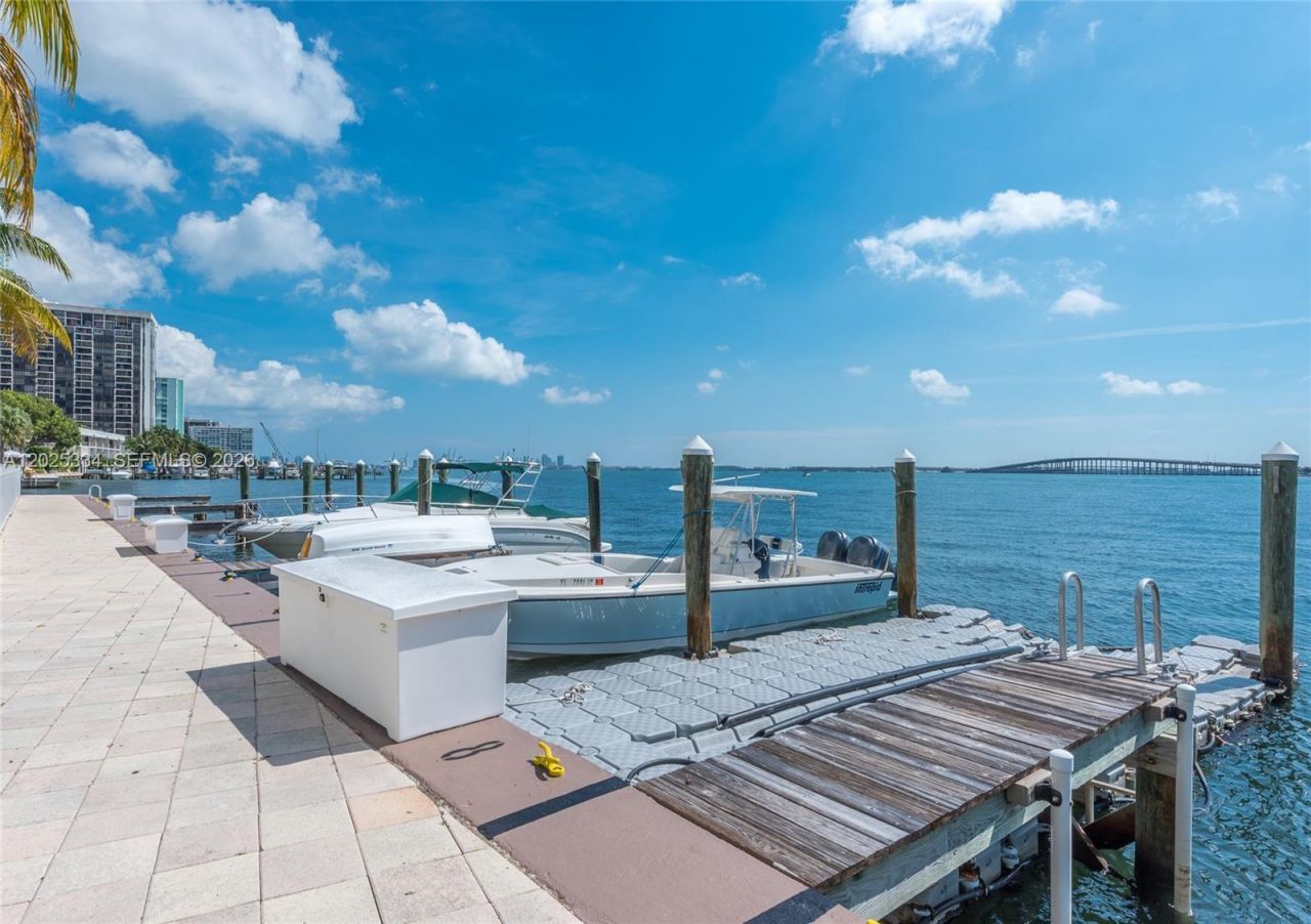 2101 Brickell Ave, Unit 1104, Miami, FL 33129 Photo