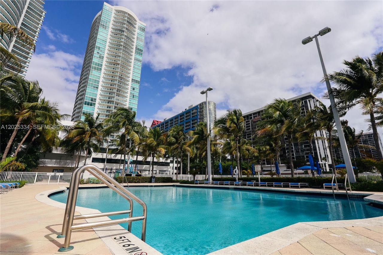 2101 Brickell Ave, Unit 1104, Miami, FL 33129 Photo