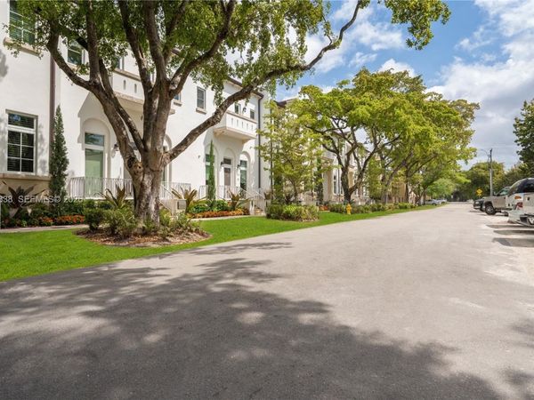 628 Santander Ave , Unit 3, Coral Gables, FL 33134
