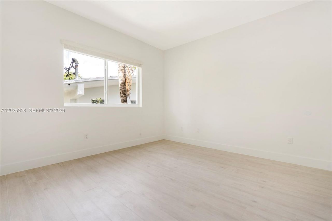 628 Santander Ave, Unit 3, Coral Gables, FL 33134 Photo
