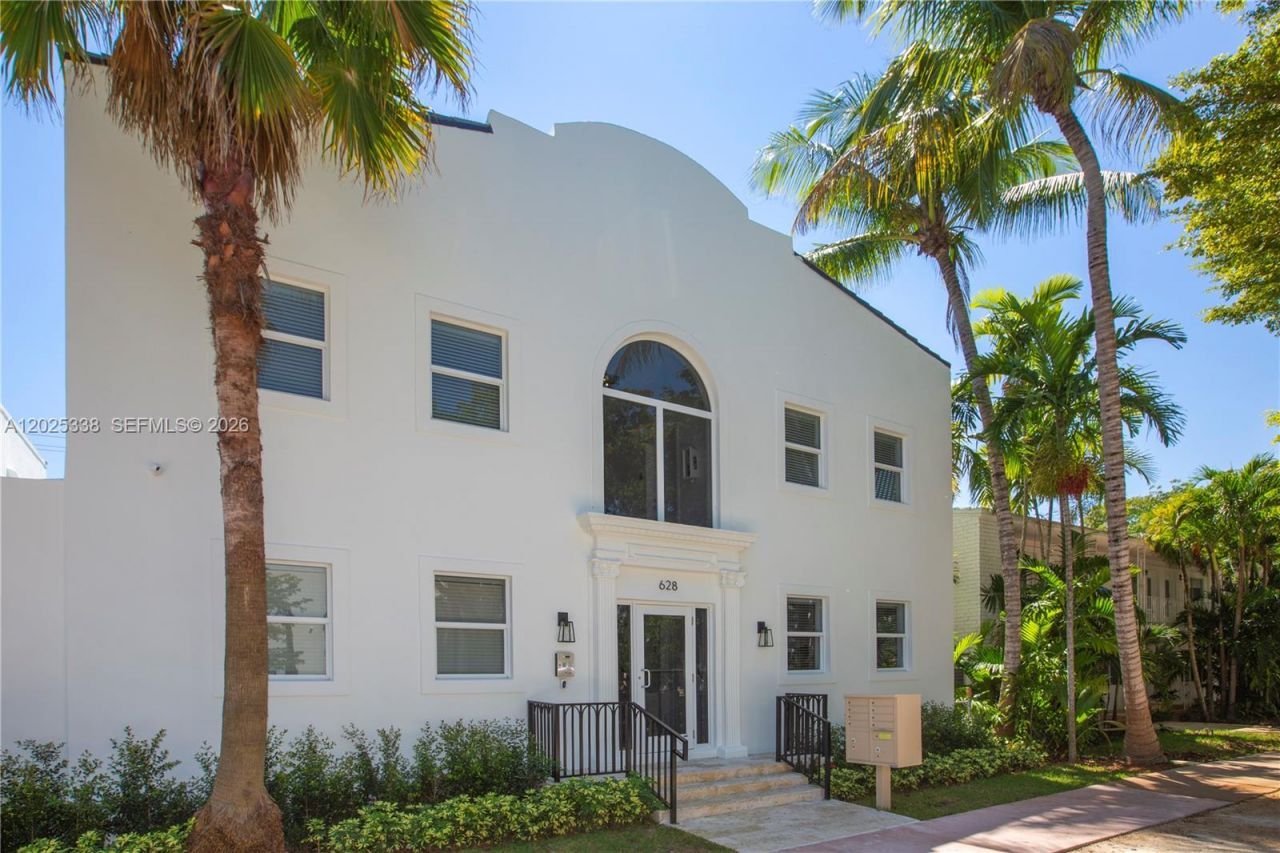 628 Santander Ave, Unit 3, Coral Gables, FL 33134 Photo