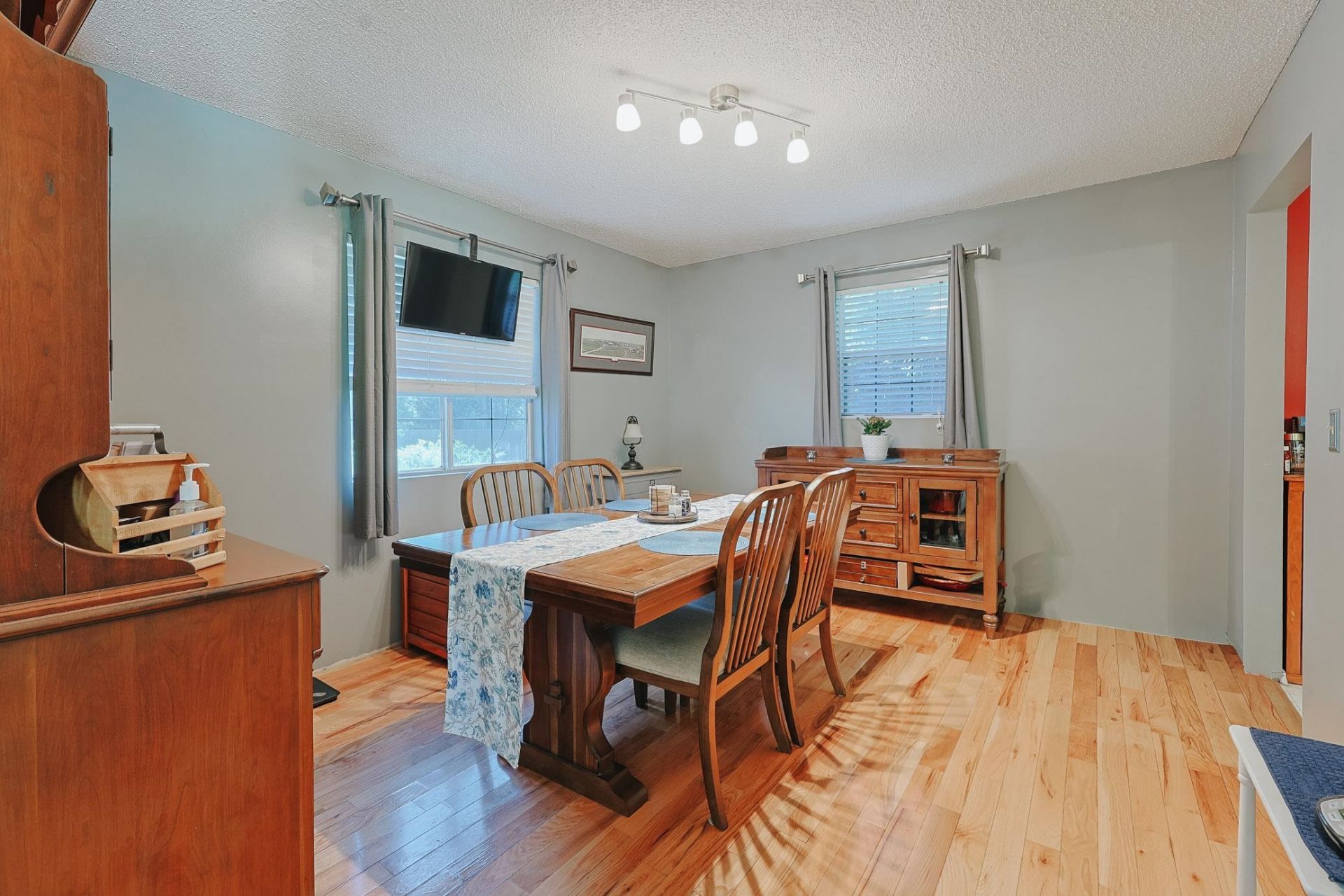 323 Roughbark Dr.  Photo 10