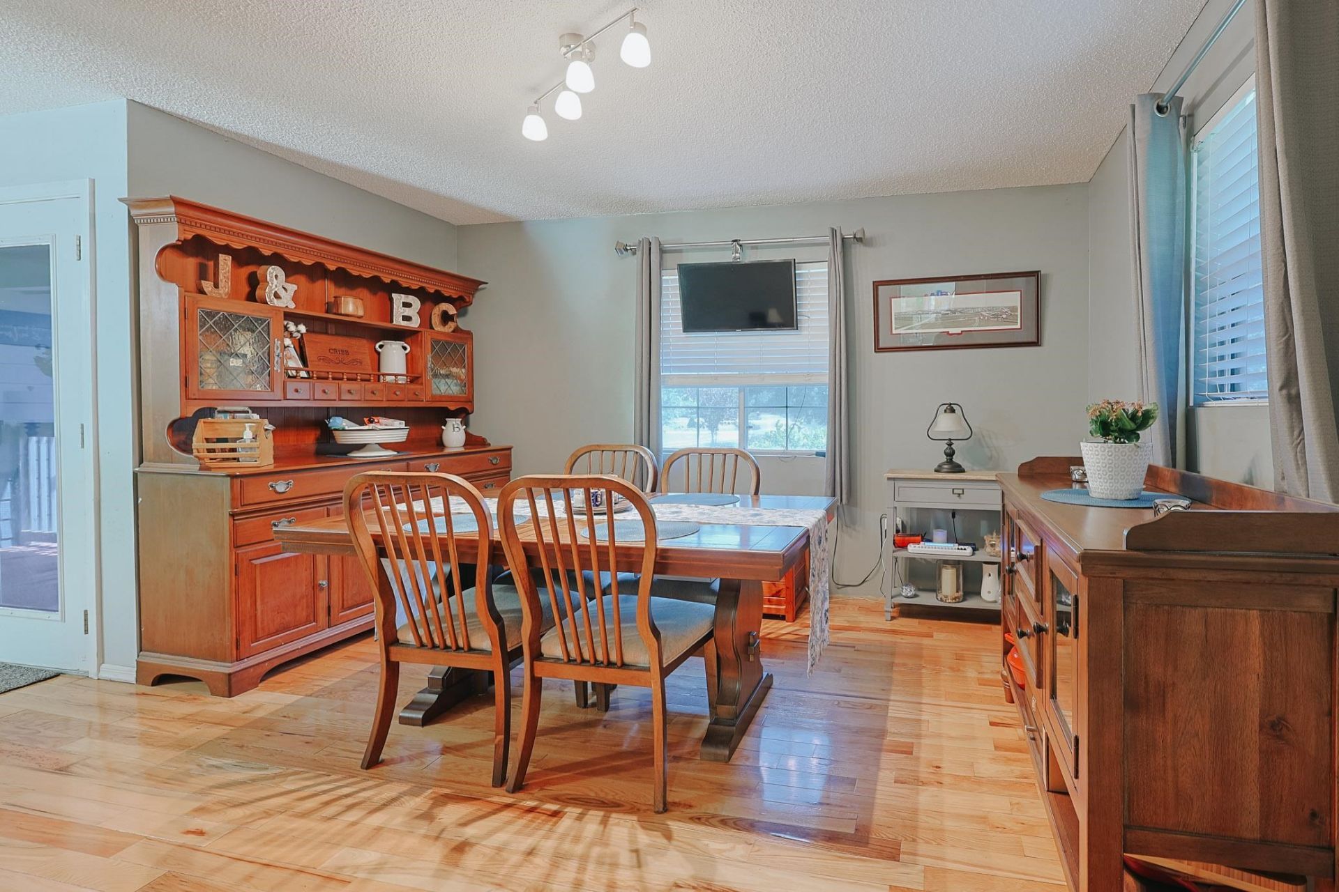323 Roughbark Dr.  Photo 11