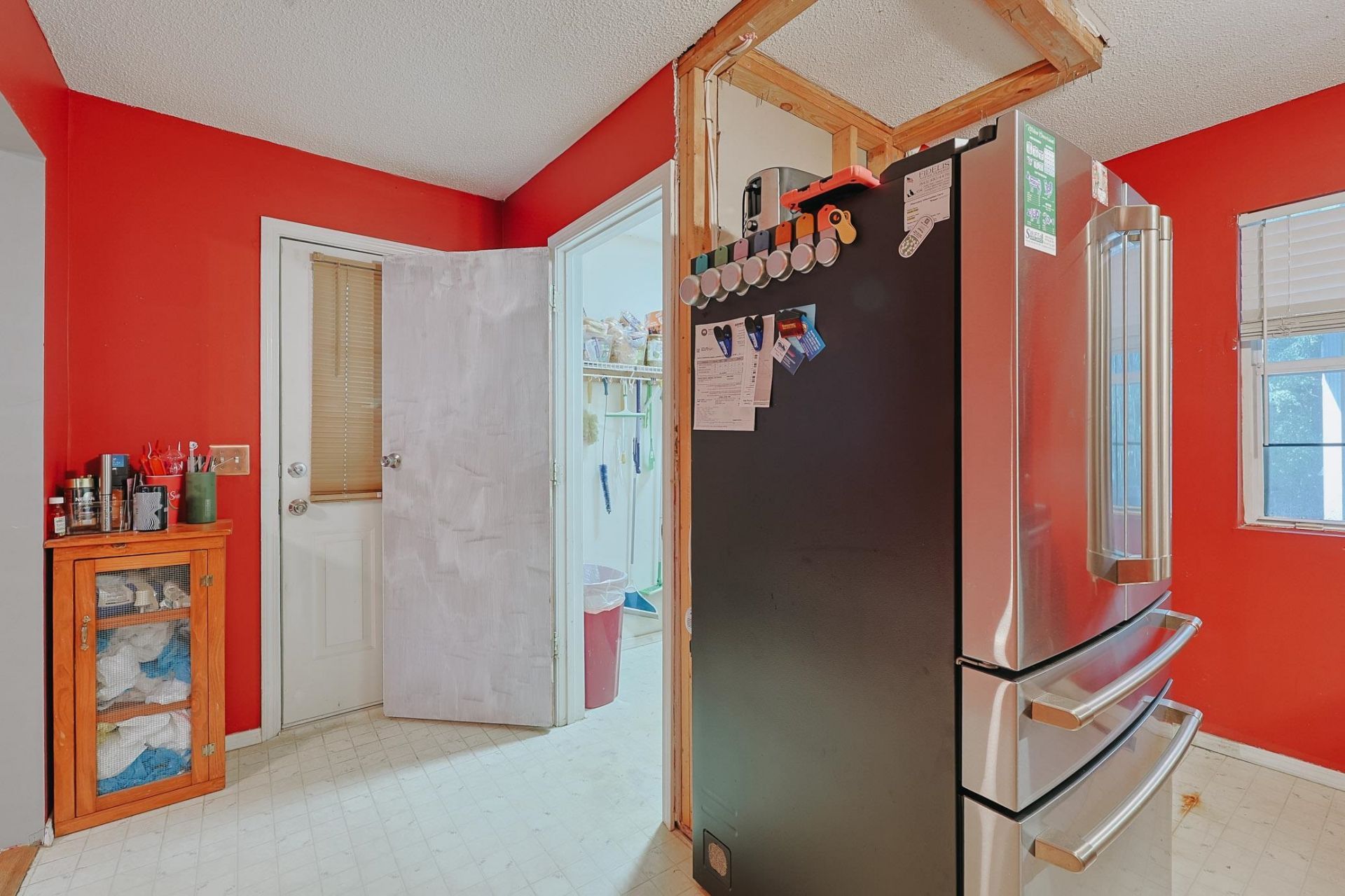 323 Roughbark Dr.  Photo 8