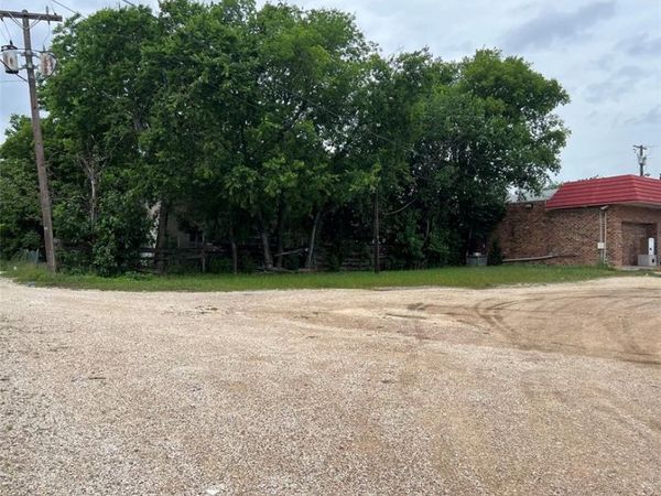 2414 N 18TH Street, Waco, TX 76708