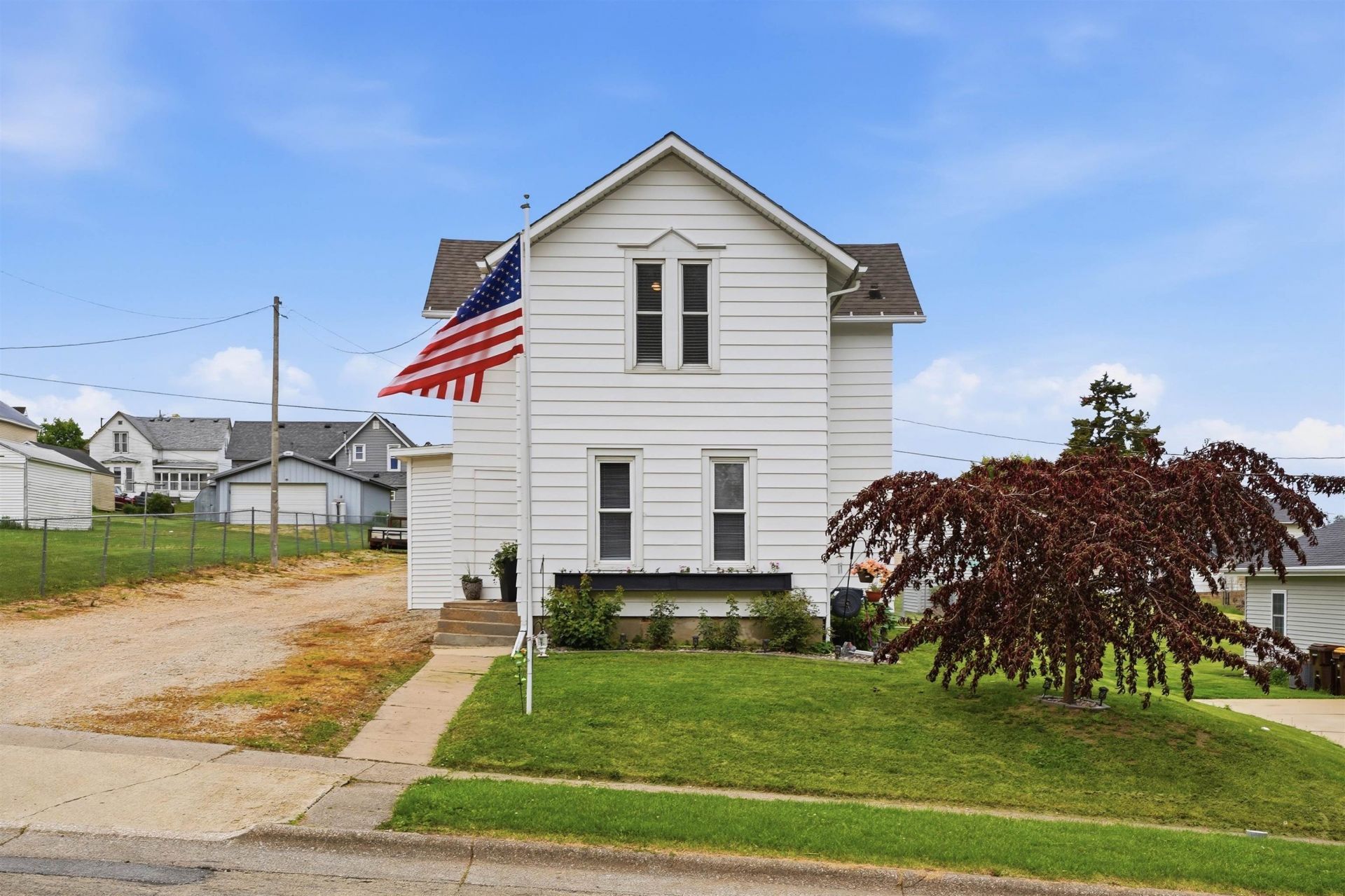 308 S Eliza Street, Maquoketa, IA 52060 Main Photo