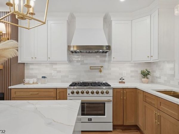 166 Lincoln St, Montclair, NJ 07042