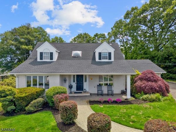 70 Lennon Pl, Clifton, NJ 07013