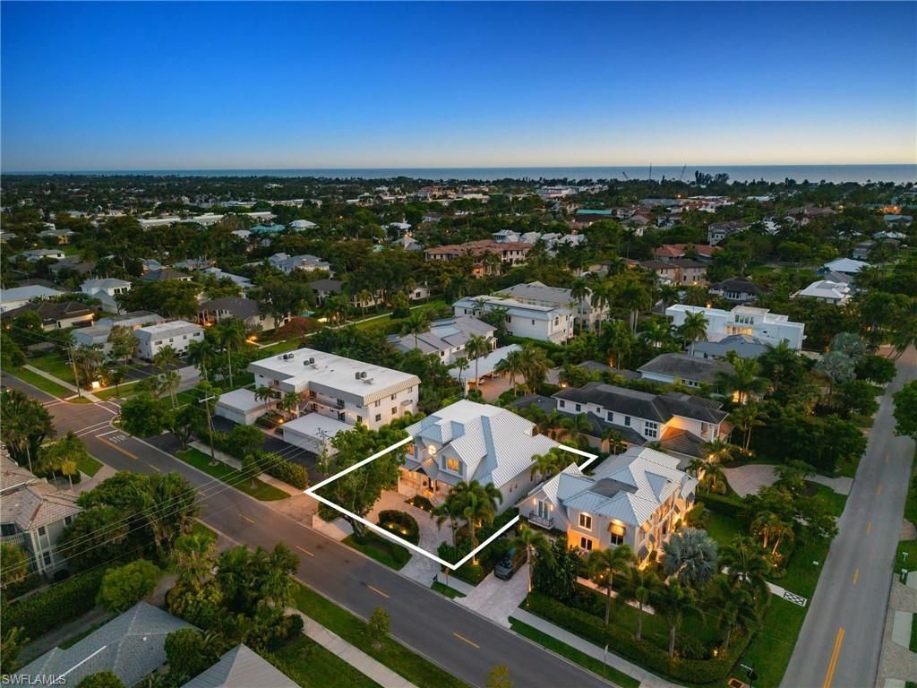 950 8th St S, Naples, FL 34102 Photo