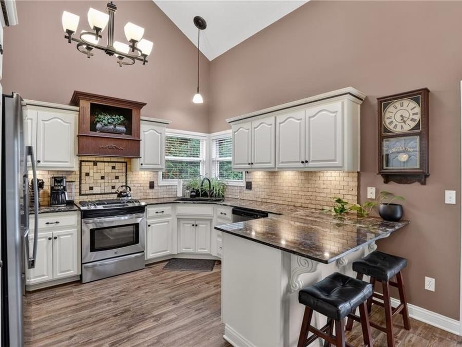 Property Image 16