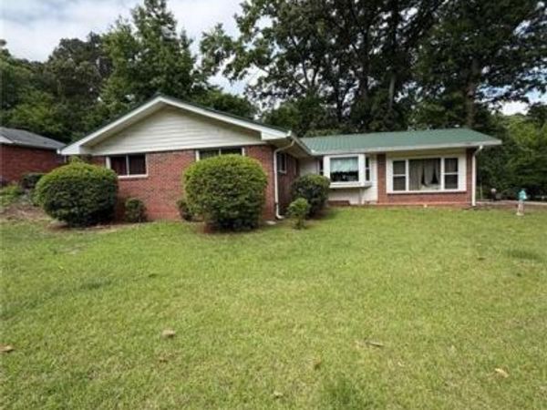 5512 Andrew Drive, Mableton, GA 30126